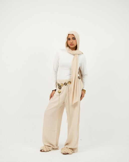 baggy linen pants in beige